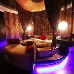 We Love Hotel