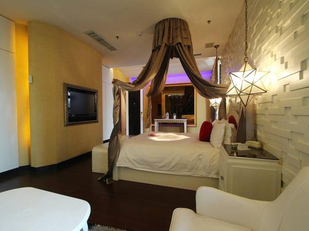 Khách sạn We Love 3*